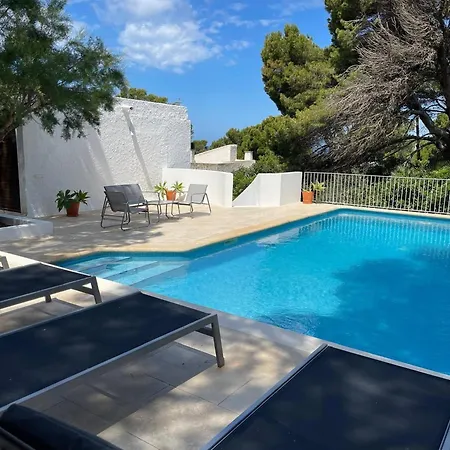 - 6 Person With Private Pool